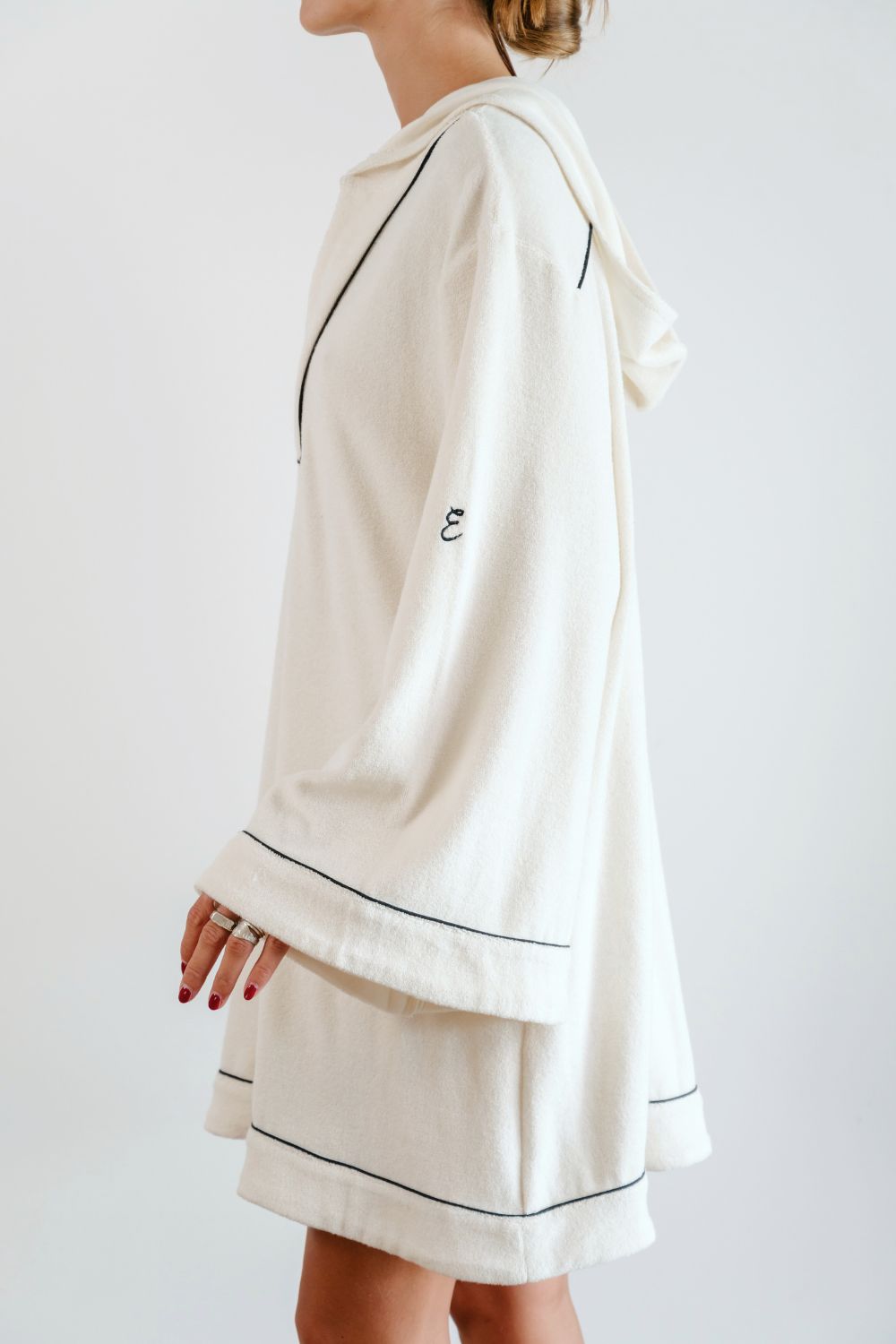 Empire Statement Mini - White with Black Piping