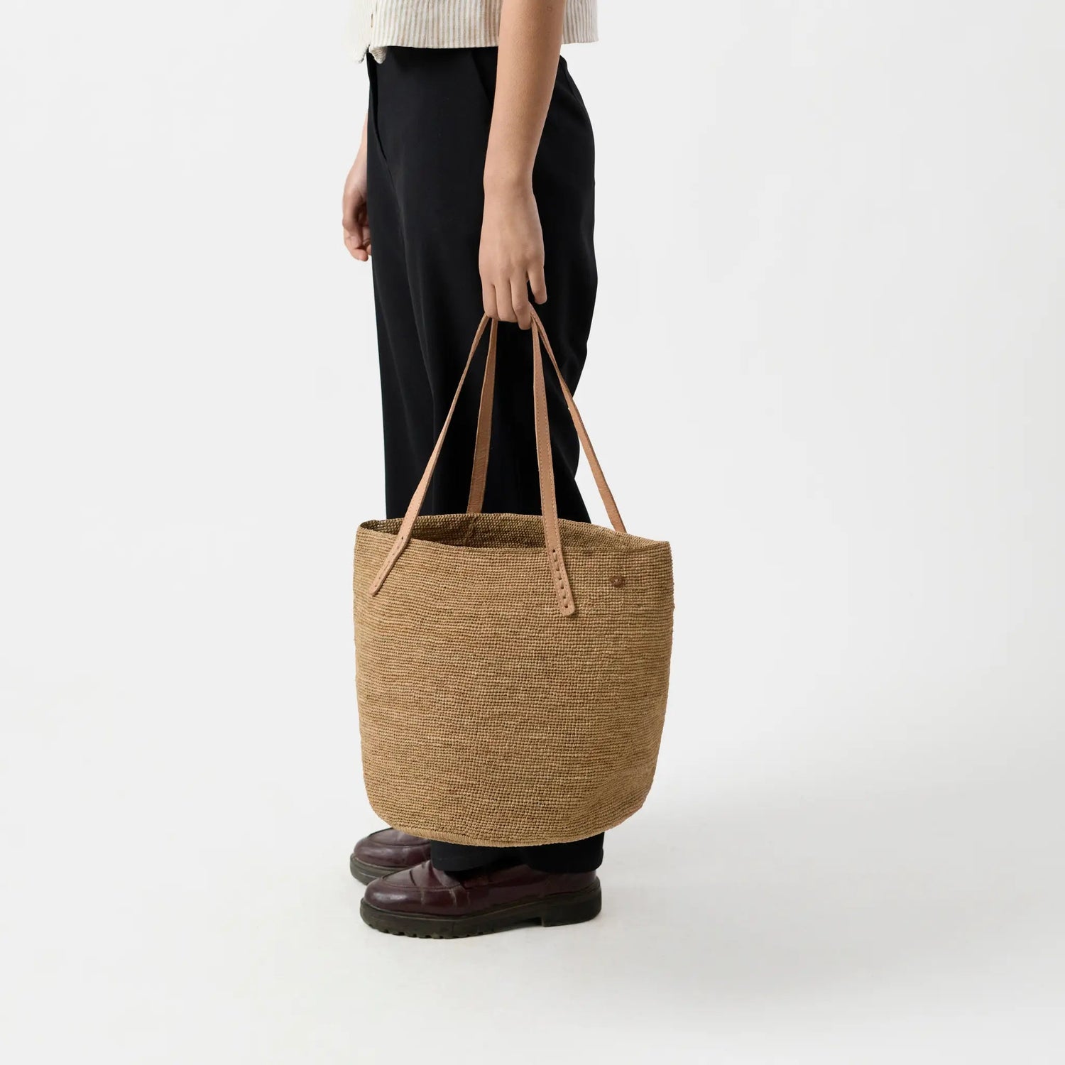 Hand-crocheted raffia bag