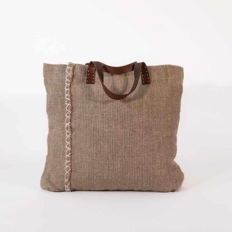 Woven jute carryall tote