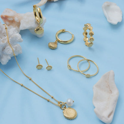 Sunaka Shell Pearl necklace worn