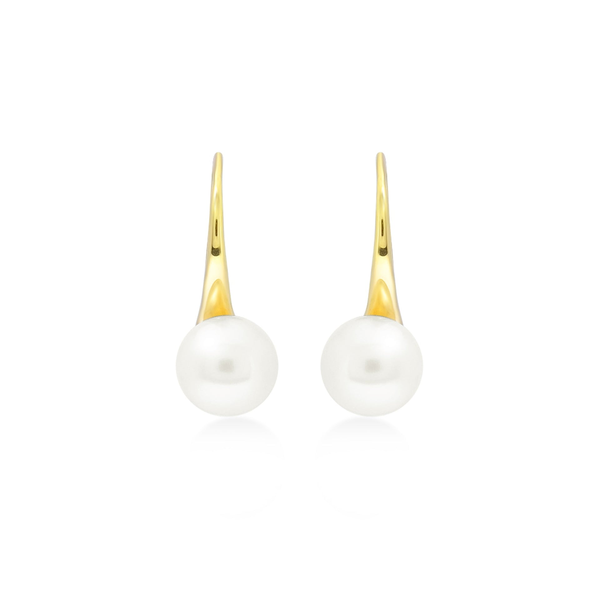Sunaka Lumine Pearl hook earrings detail