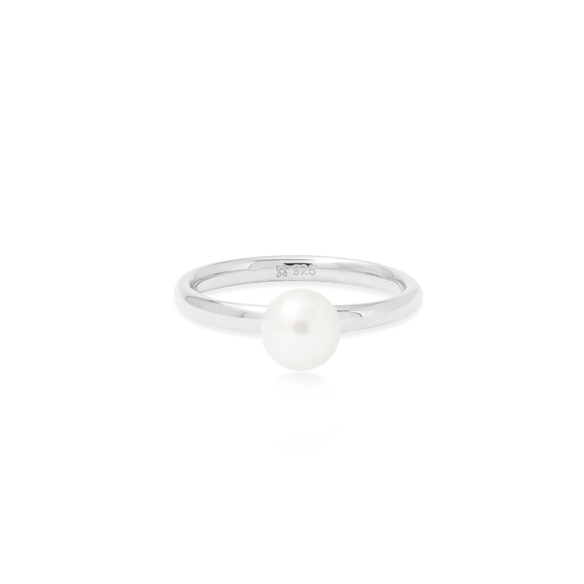 Sunaka Lumine Pearl round ring detail