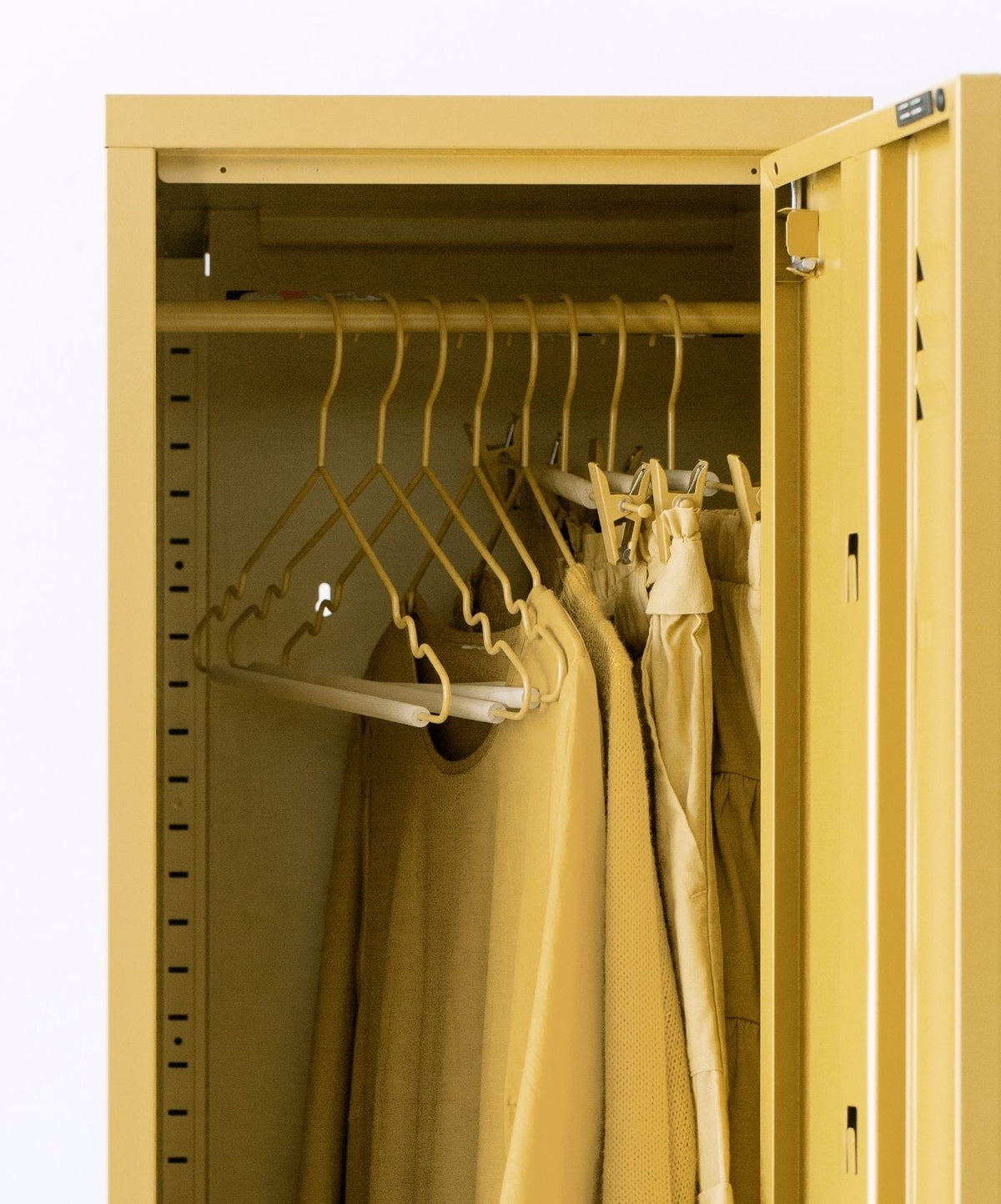 The Adult Top Hangers in Butter