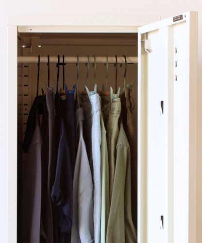 The Adult Top Hangers in Winter Mix