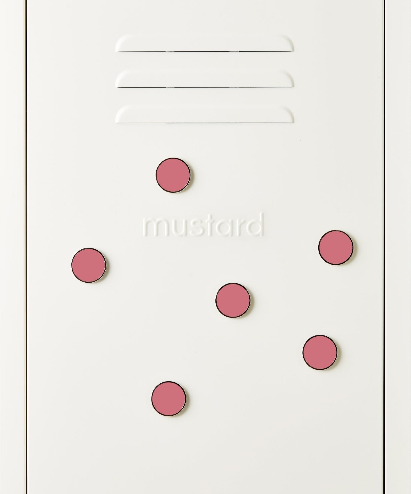 The Buttons in Berry — close-up