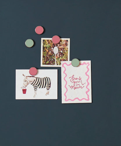 The Buttons in Berry — lifestyle