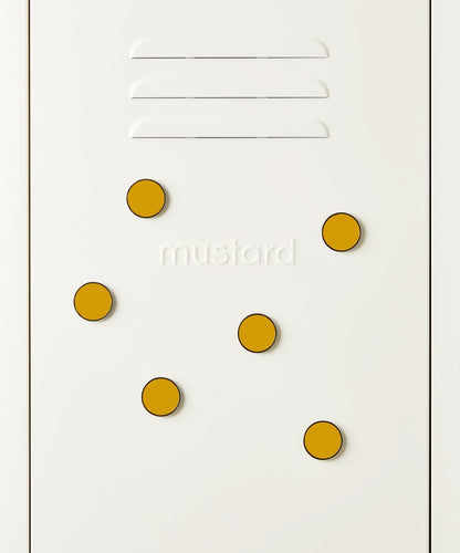 The Buttons in Mustard — close-up