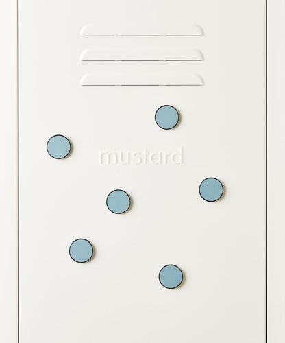 The Buttons in Ocean — close-up