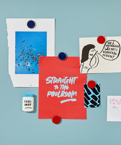 The Buttons in Poppy — lifestyle 3