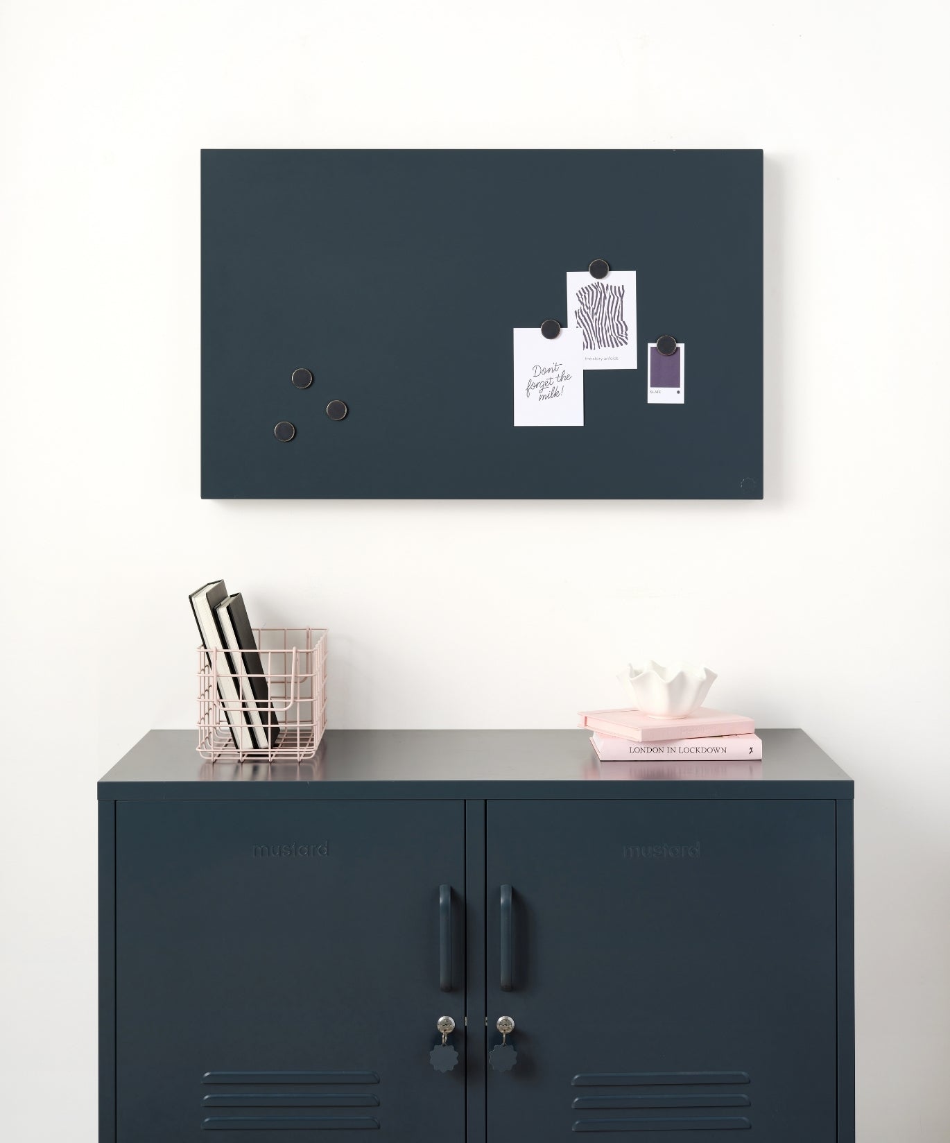 The Buttons in Slate — lifestyle 4