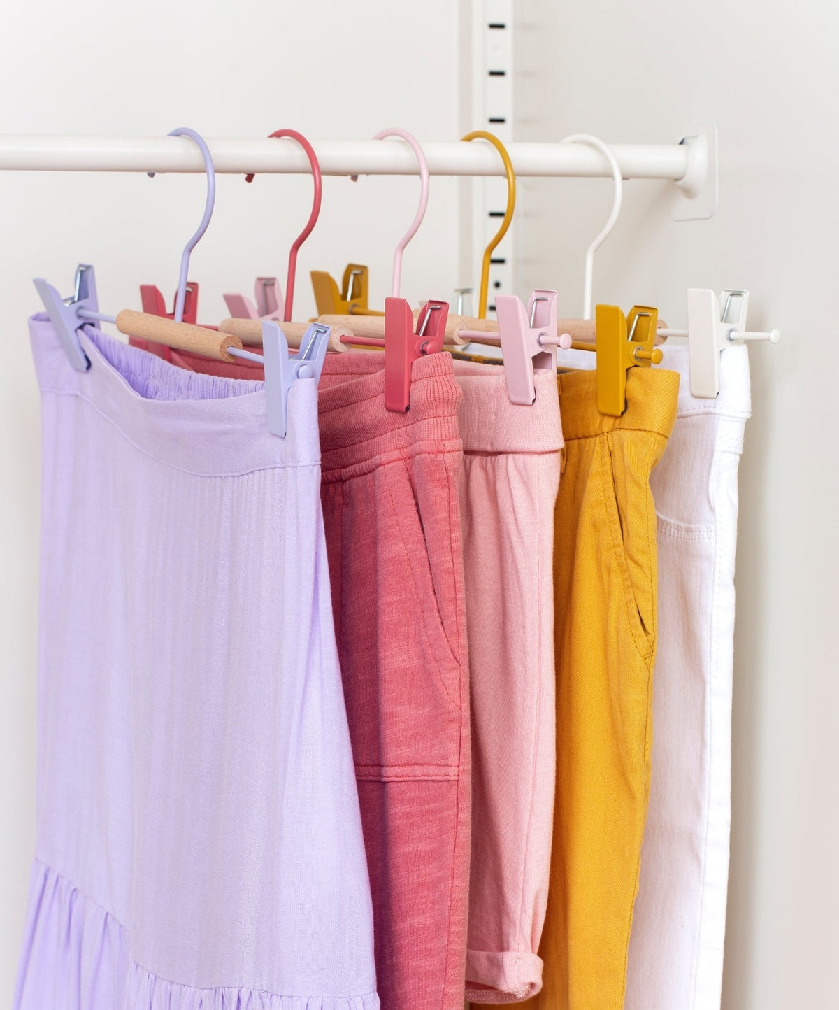 The Kids Clip Hangers in Summer Mix