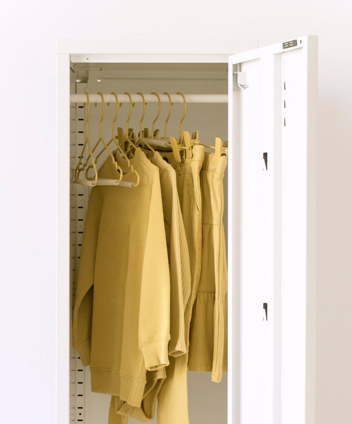 The Kids Clip Hangers in Butter