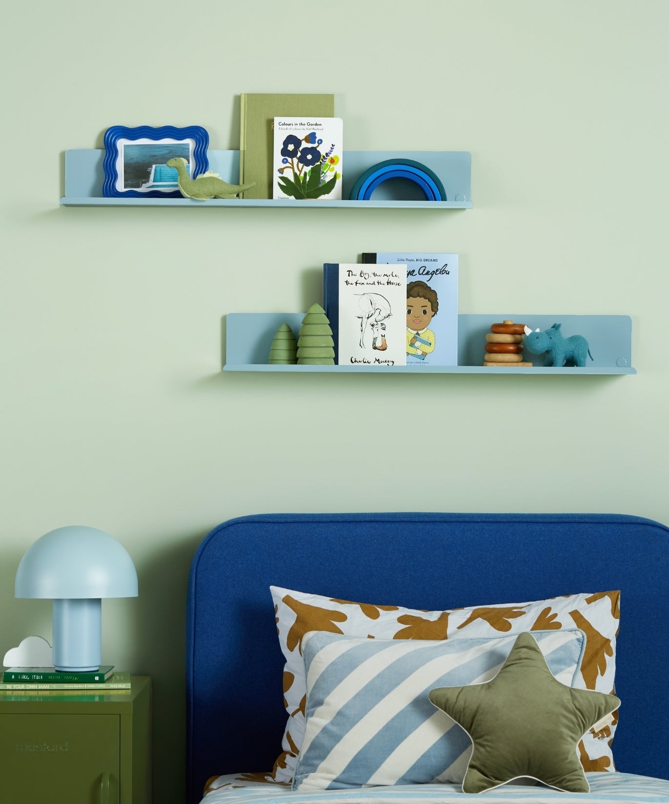 The Ledge Shelf in Ocean — large lifestyle 4