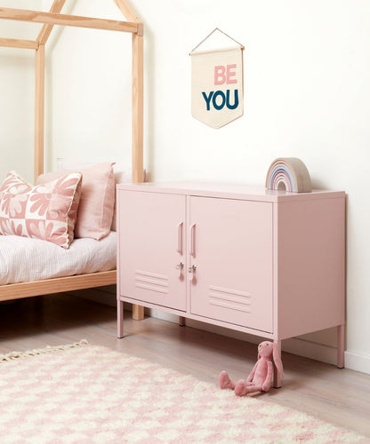 The Lowdown Locker in Blush — lifestyle 4