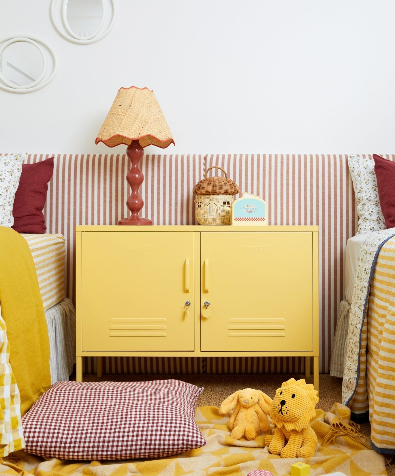 The Lowdown Locker in Butter — lifestyle 4