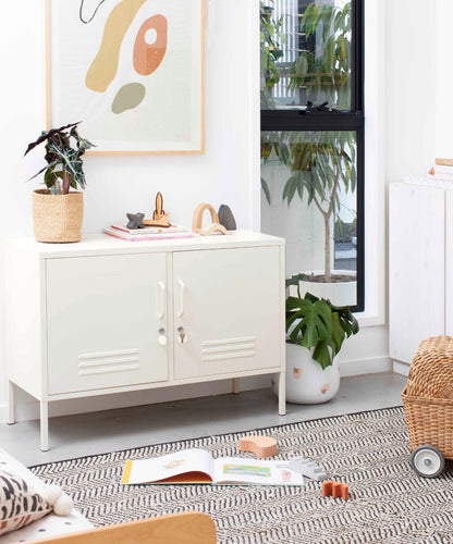 The Lowdown Locker in Chalk — lifestyle 3