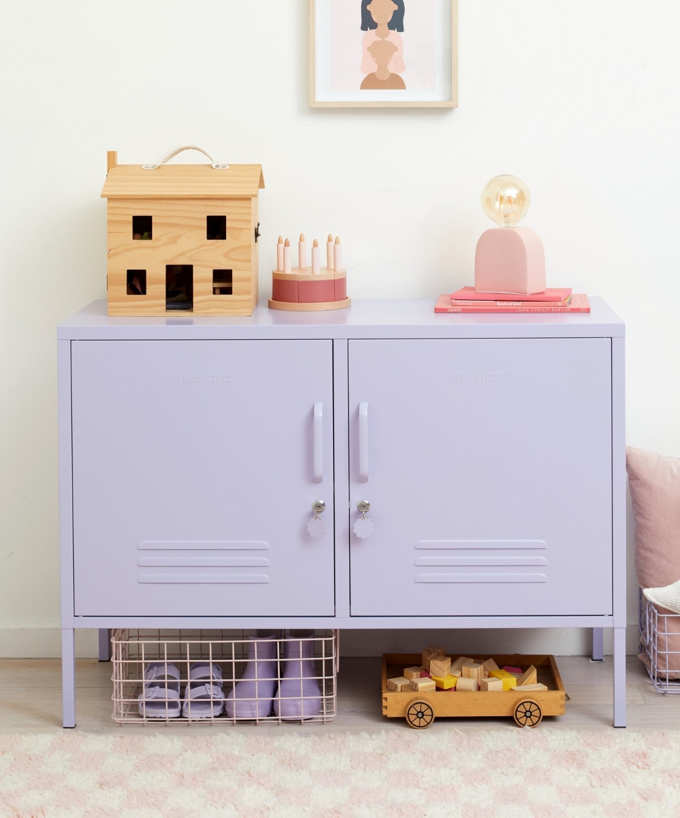 The Lowdown Locker in Lilac — lifestyle 2
