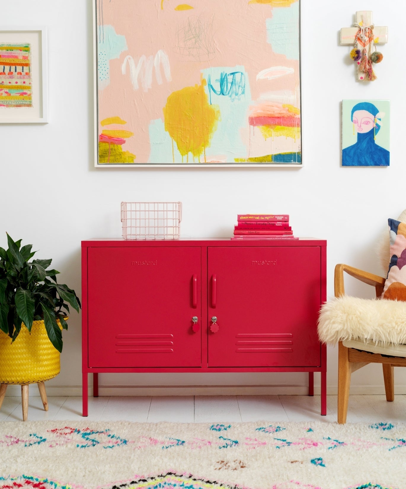 The Lowdown Locker in Poppy — lifestyle