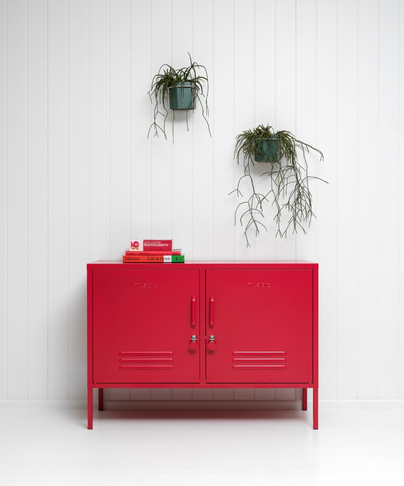 The Lowdown Locker in Poppy — lifestyle 4