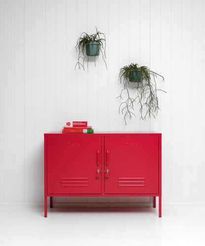 The Lowdown Locker in Poppy — lifestyle 4