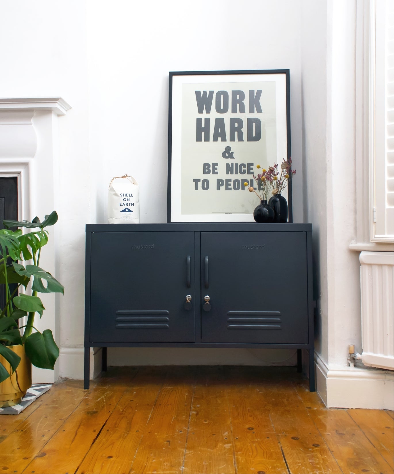 The Lowdown Locker in Slate — lifestyle 3