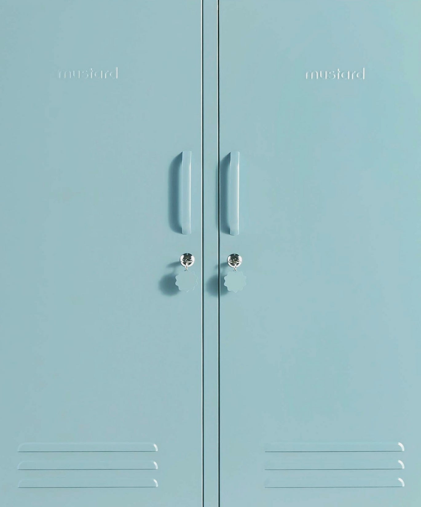 The Midi Locker in Ocean — close-up