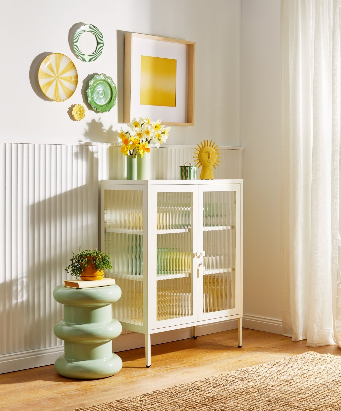 The Mixer Drinks Cabinet in Chalk — lifestyle 4