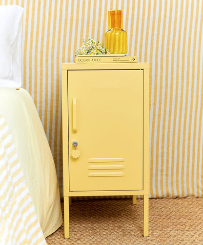 The Shorty Locker in Butter — lifestyle 2