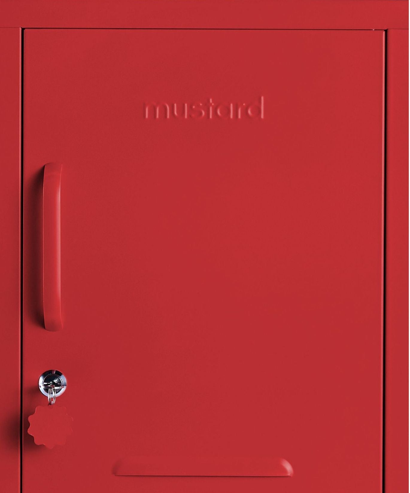 The Shorty Locker in Poppy — close-up