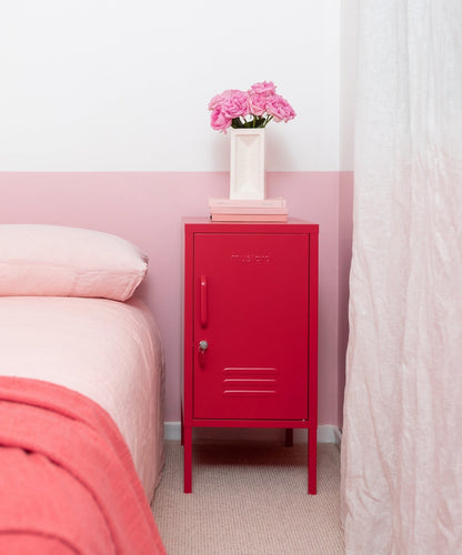 The Shorty Locker in Poppy — lifestyle