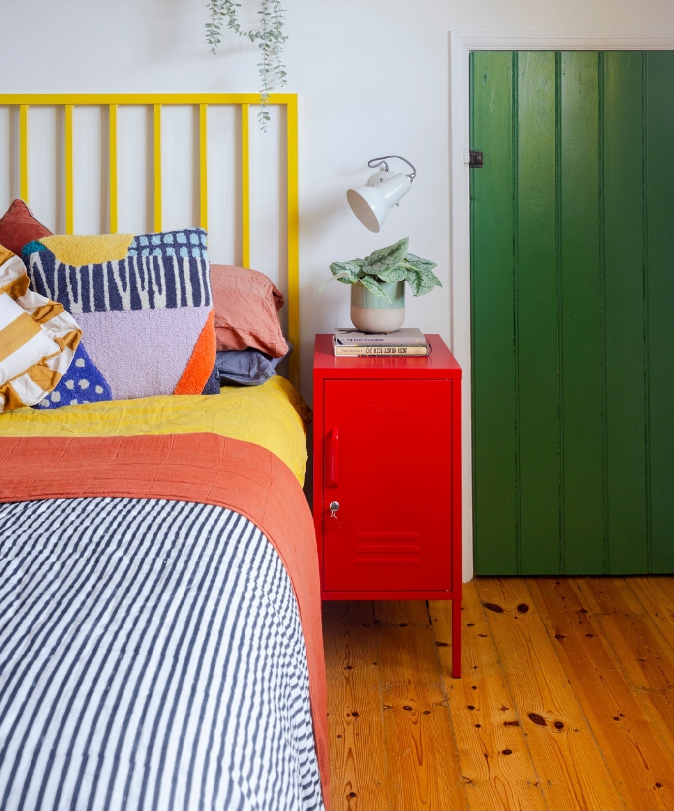 The Shorty Locker in Poppy — lifestyle 3