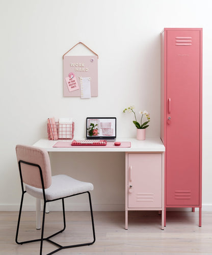 The Skinny Locker in Berry — lifestyle 2
