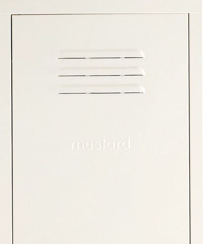 The Skinny Locker in Chalk — close-up