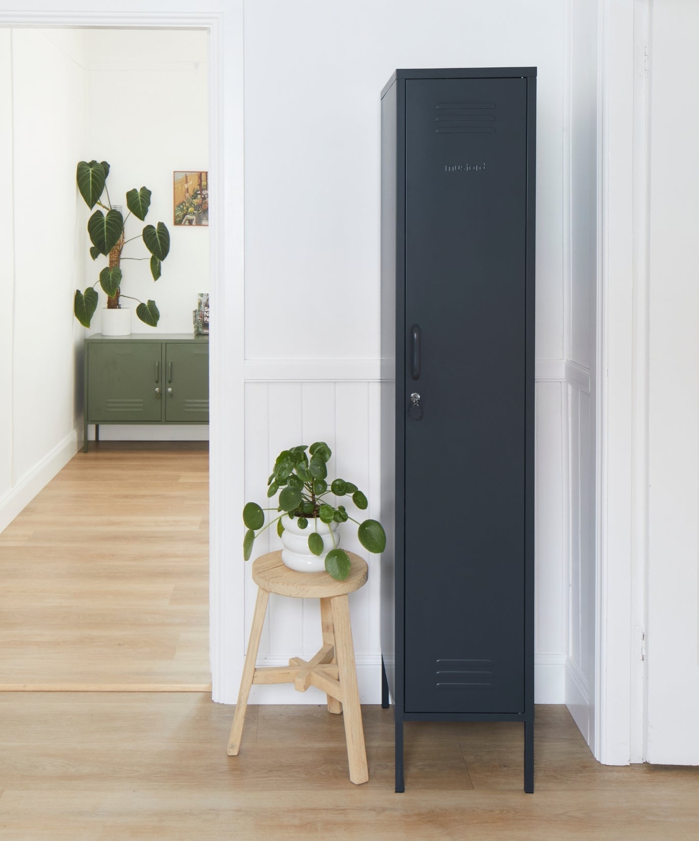 The Skinny Locker in Slate — lifestyle 3