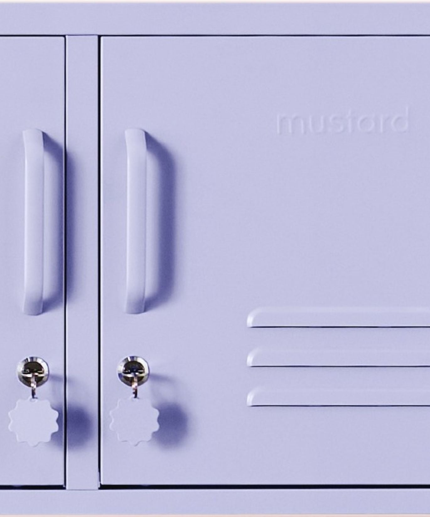 The Standard Locker in Lilac — close-up