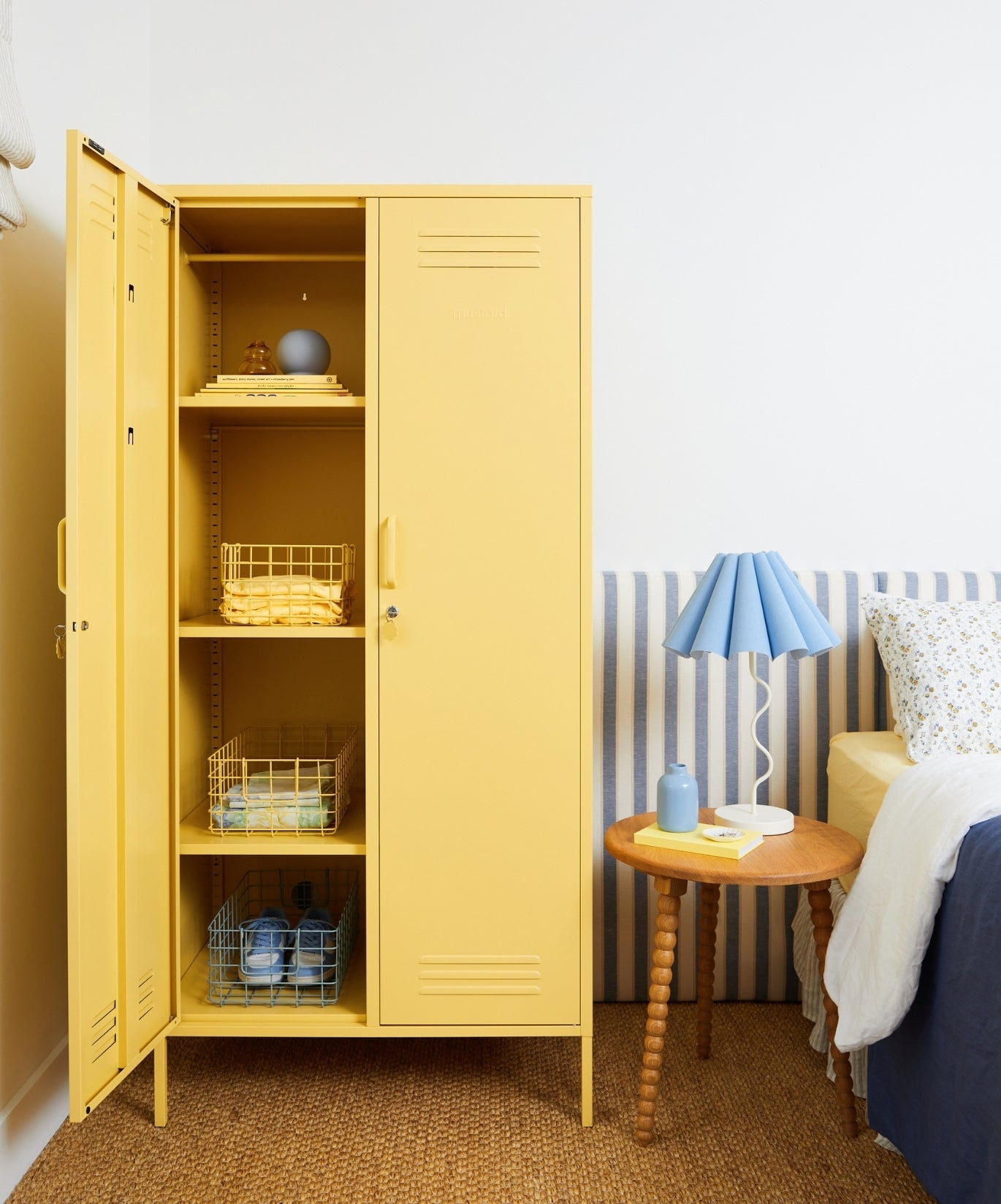 The Twinny Locker in Butter — lifestyle 2