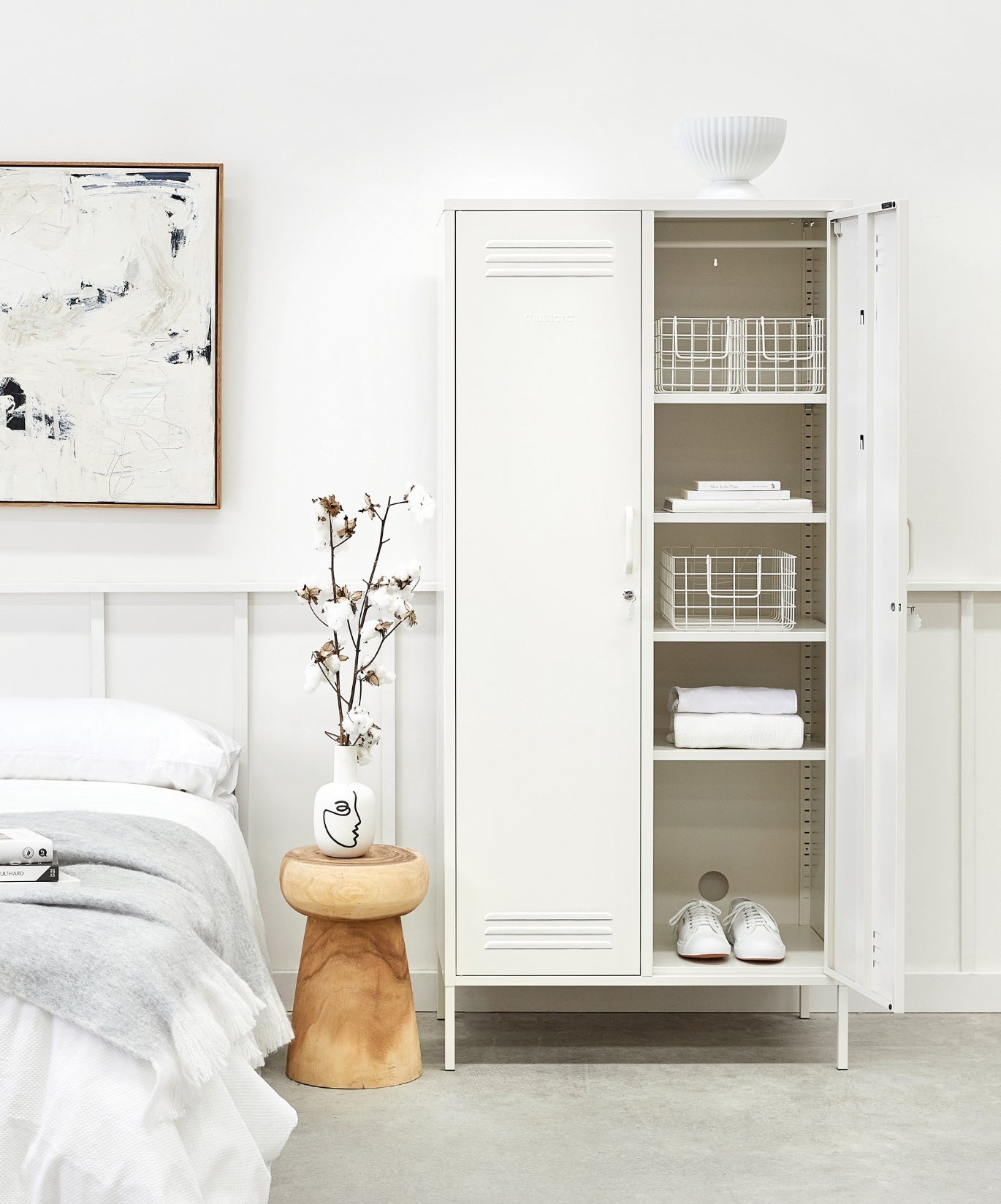 The Twinny Locker in Chalk — lifestyle 2