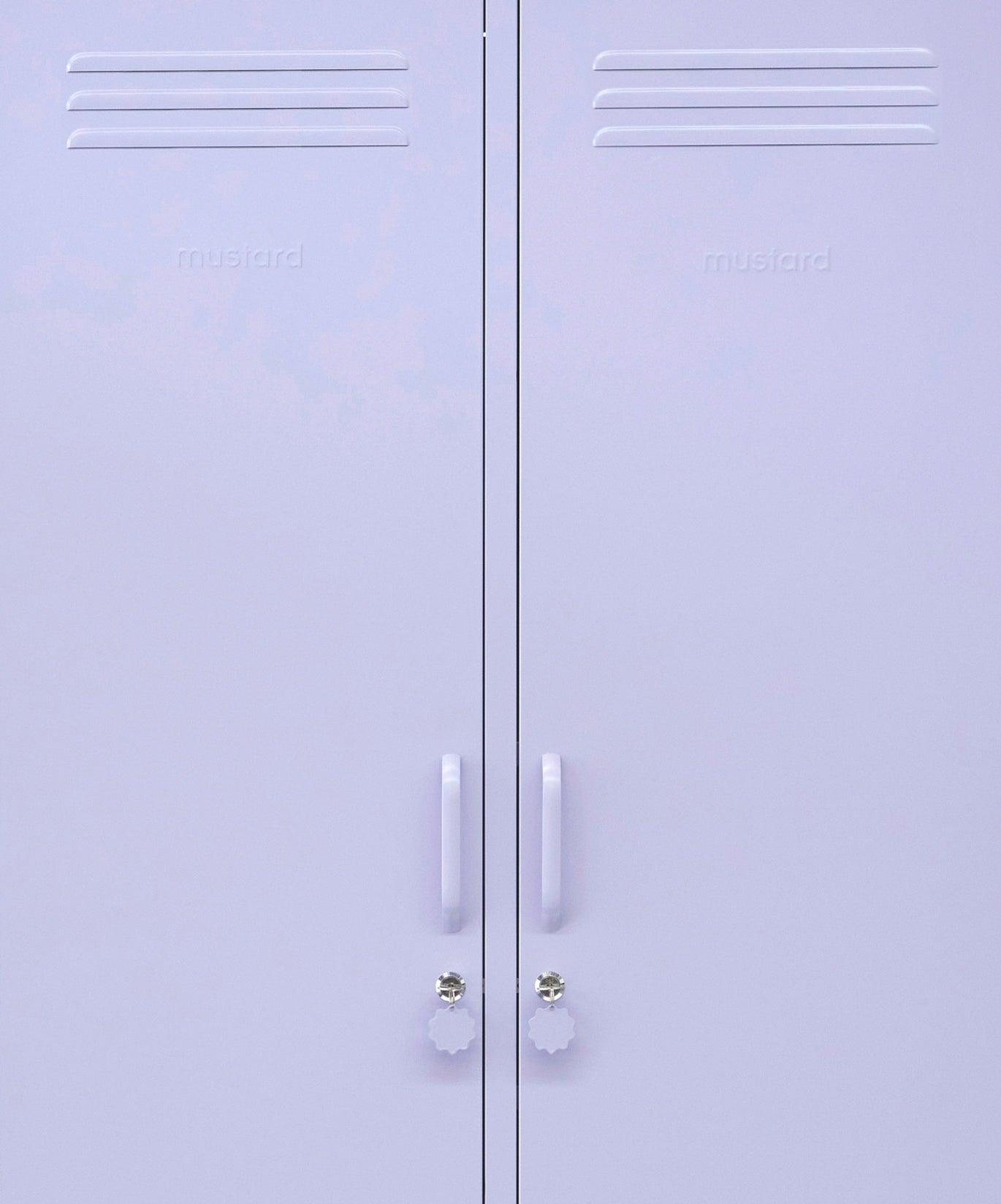 The Twinny Locker in Lilac — close-up