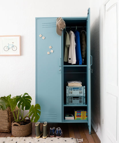 The Twinny Locker in Ocean — lifestyle 5