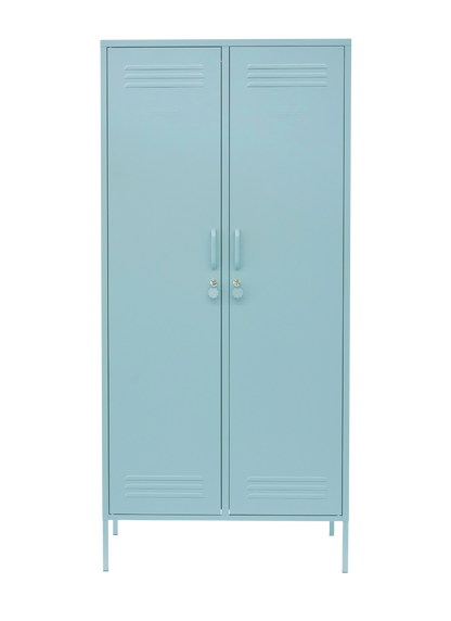 The Twinny Locker in Ocean