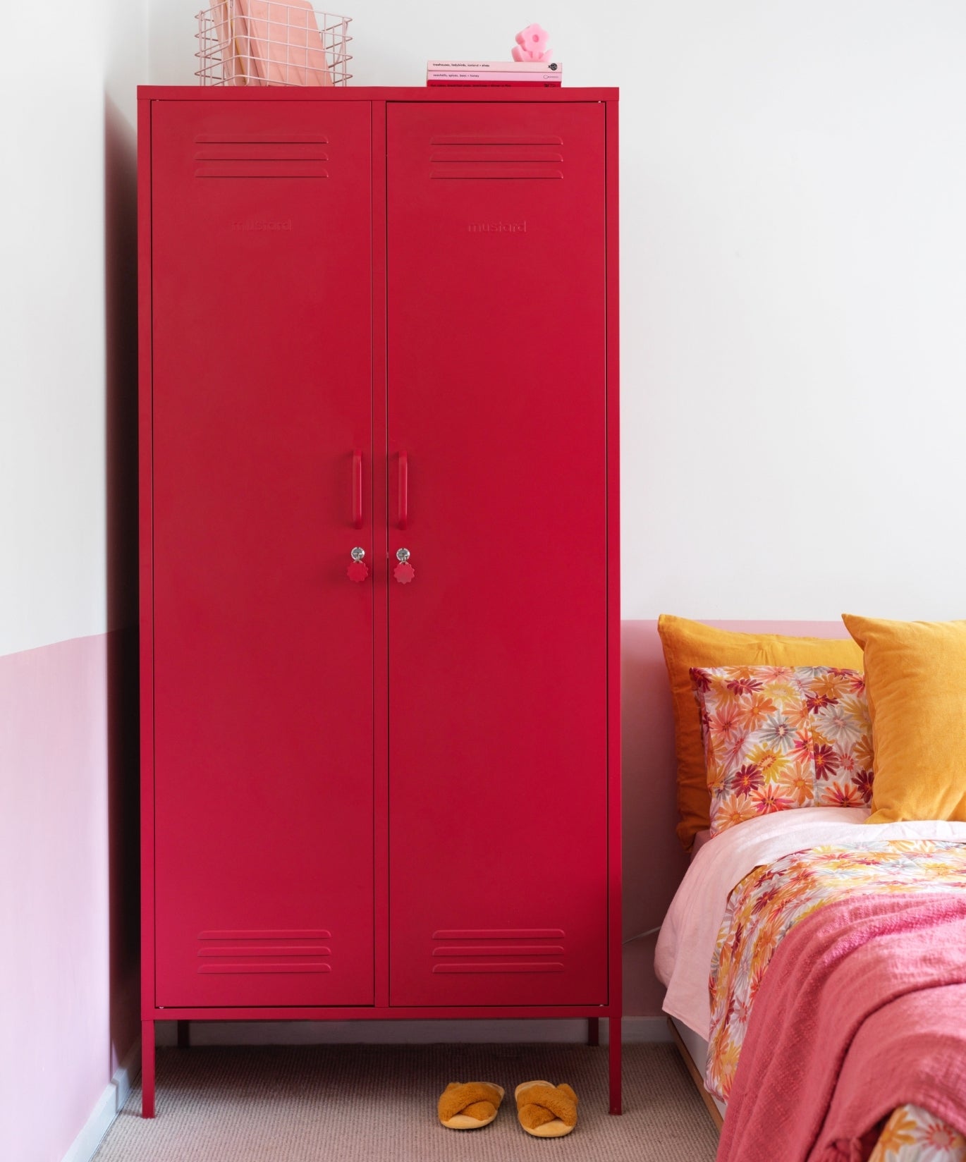 The Twinny Locker in Poppy — lifestyle